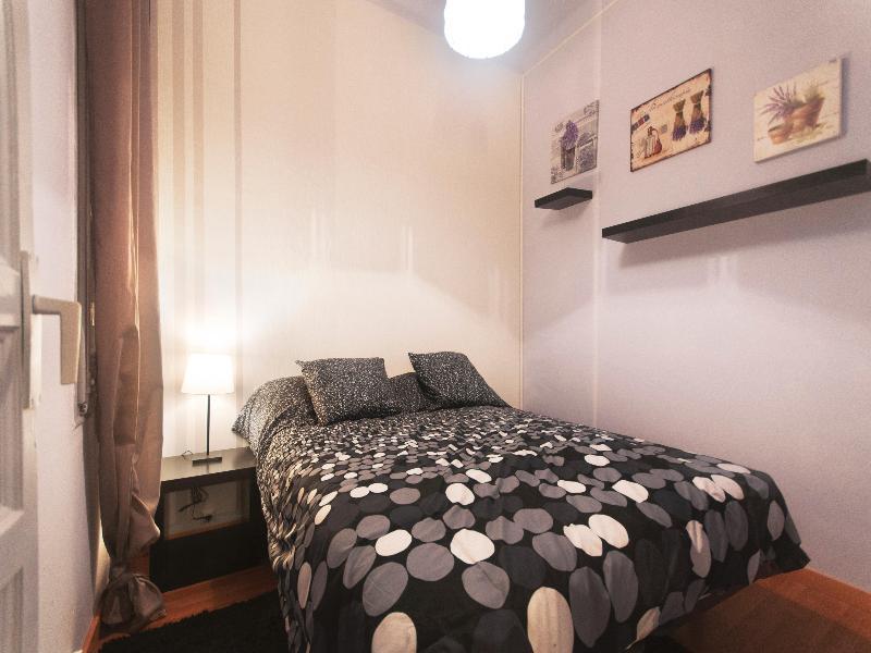 Barcelona 10 - Apartments المظهر الخارجي الصورة