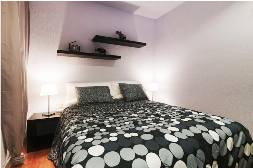 Barcelona 10 - Apartments المظهر الخارجي الصورة