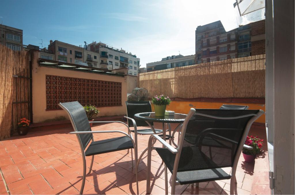 Barcelona 10 - Apartments المظهر الخارجي الصورة